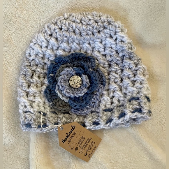 Cloche hat - Picture 3 of 6